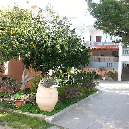 Aparthotel Studio Thodorou Agia Marina (Crete)